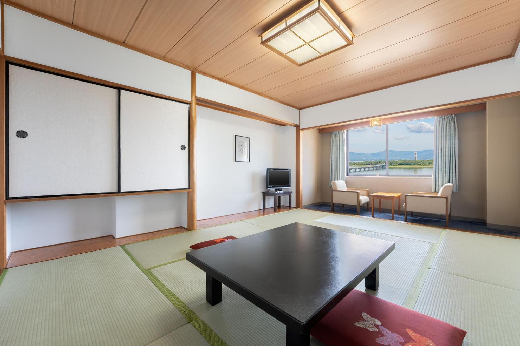 Grand Mercure Lake Hamana Resort & Spa Hamamatsu Quarto foto